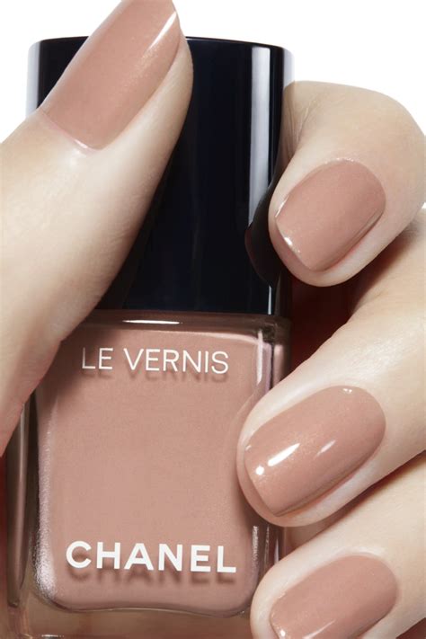 Chanel Le Vernis Longwear Nail Color, 646 Bleached Mauve, 0.4 .